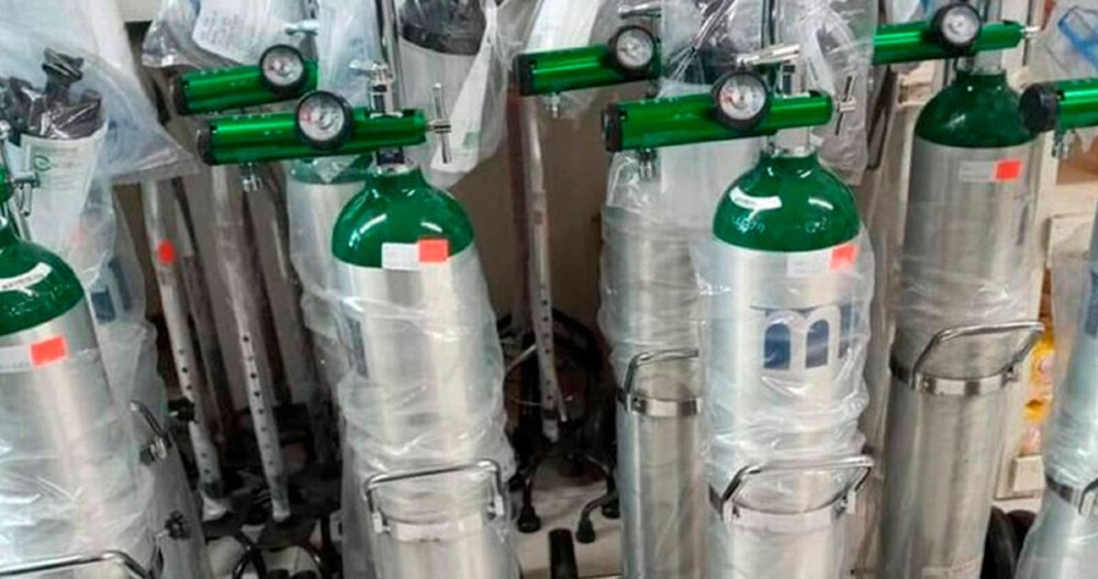 Chicago migrants donate oxygen tanks to Mexico