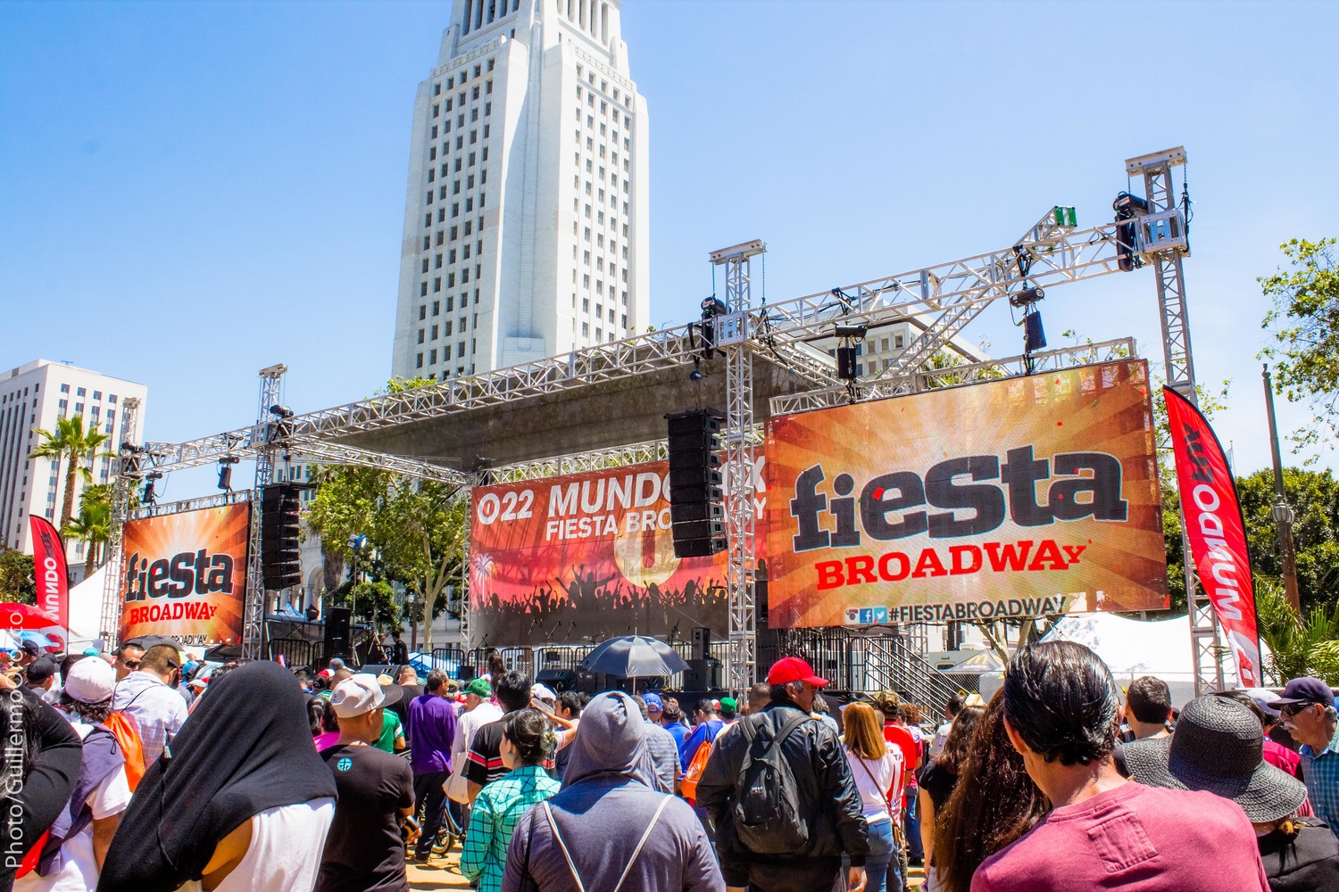 Fiesta Broadway.