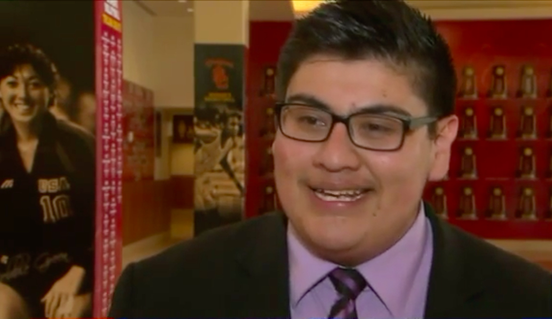 Estudiará en Harvard y es un orgullo para su familia.