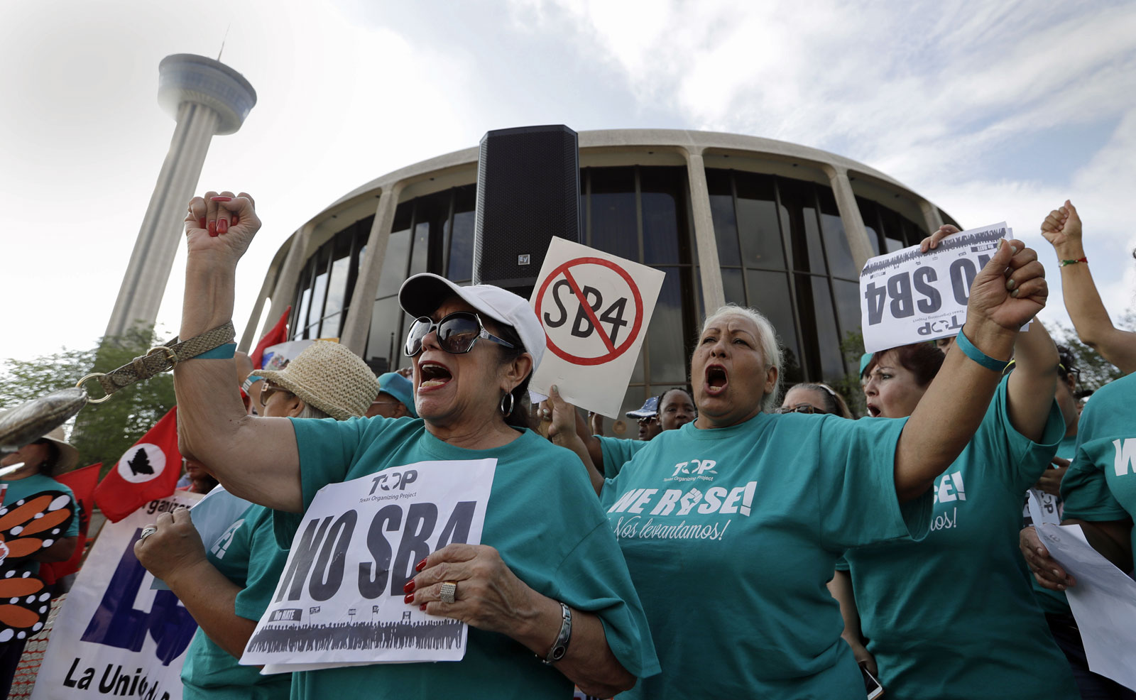 #Rajones: El condado de Harris "le sacó" a demandar a Texas por la SB4