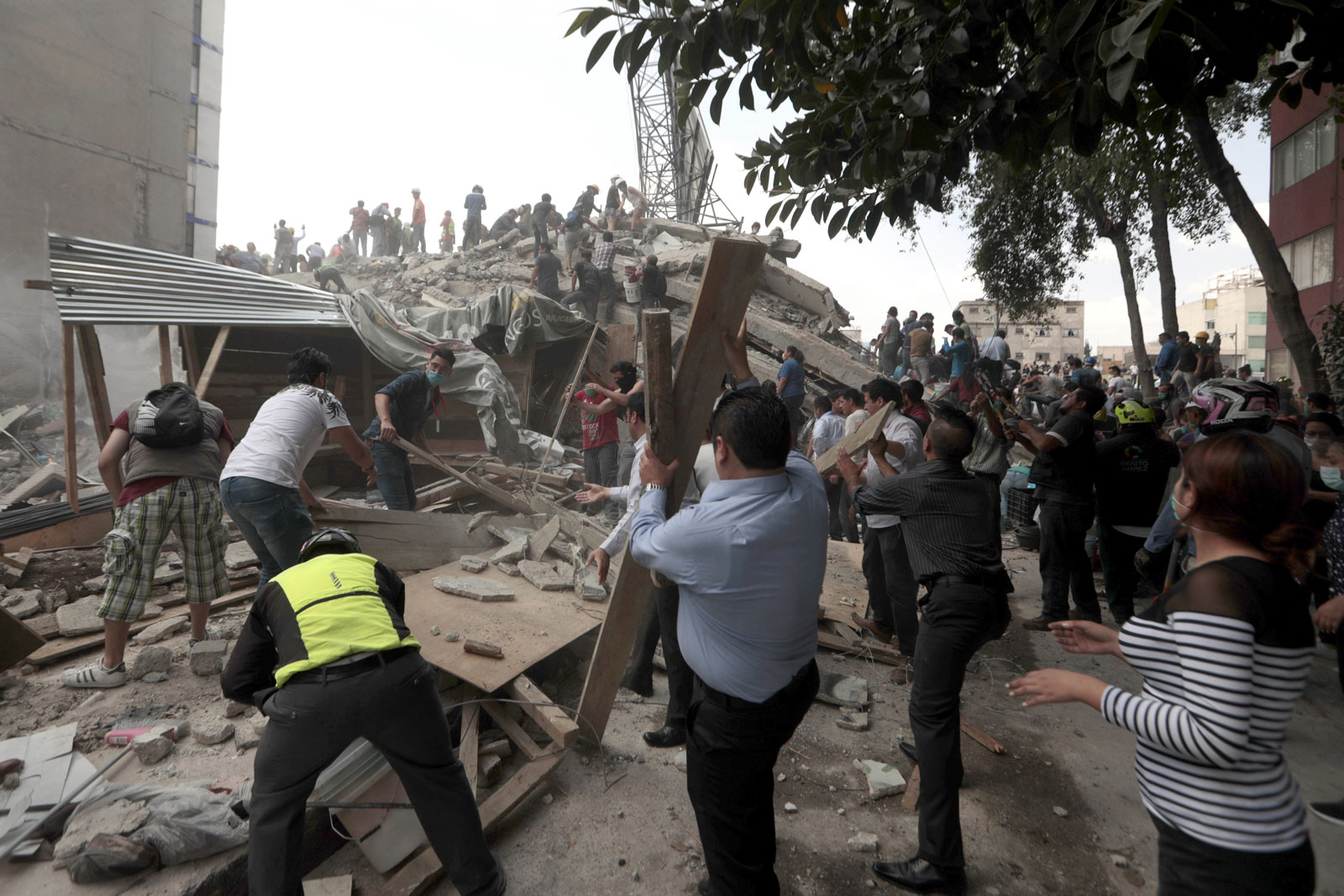 Cómo ayudar a las víctimas del temblor en México desde EE. UU.