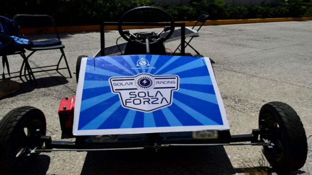Auto solar creado por estudiantes mexicanos