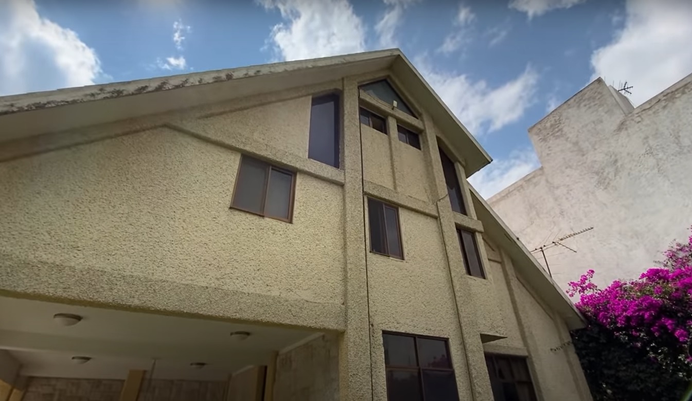 asiescasaalfredoadame12 Barrio