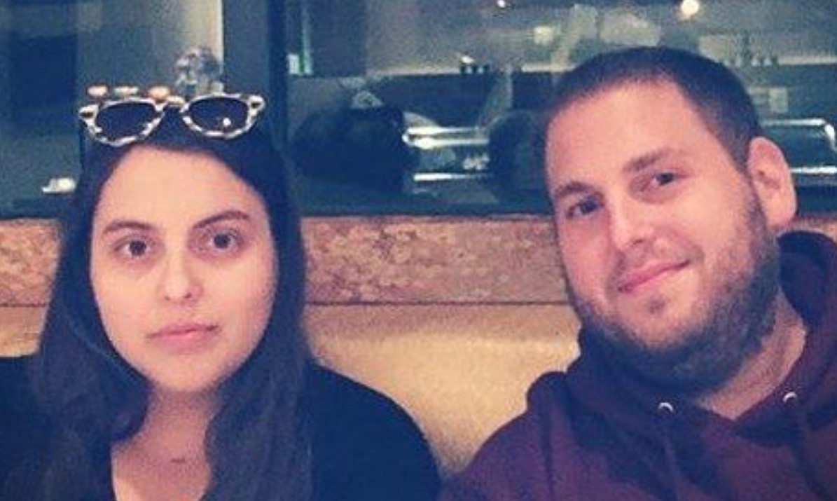 Beanie Feldstein y Jonah Hill 2 Barrio